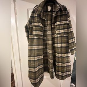 HM Green plaid/checkered Shacket